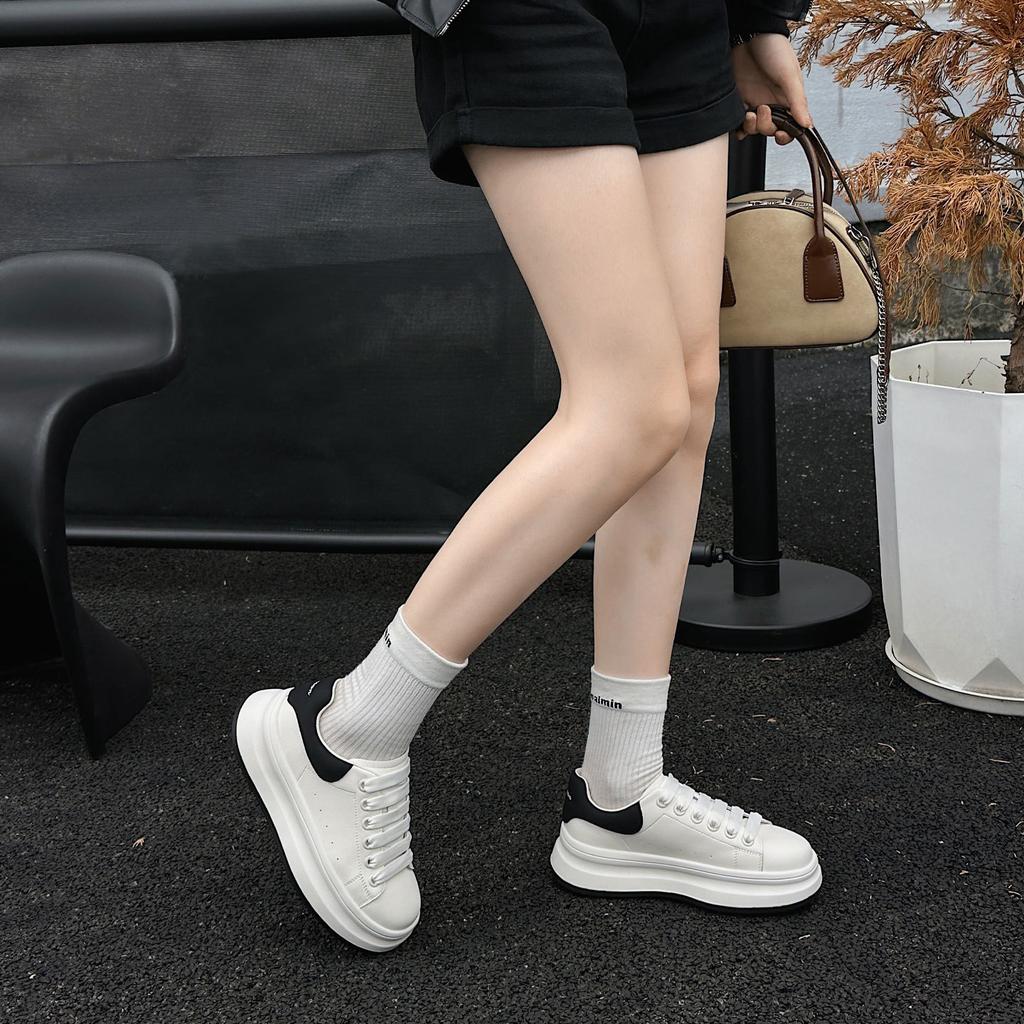 Classic Big White Shoes Women's Autumn New Soft-soled Platform Sports and Leisure Board Shoes