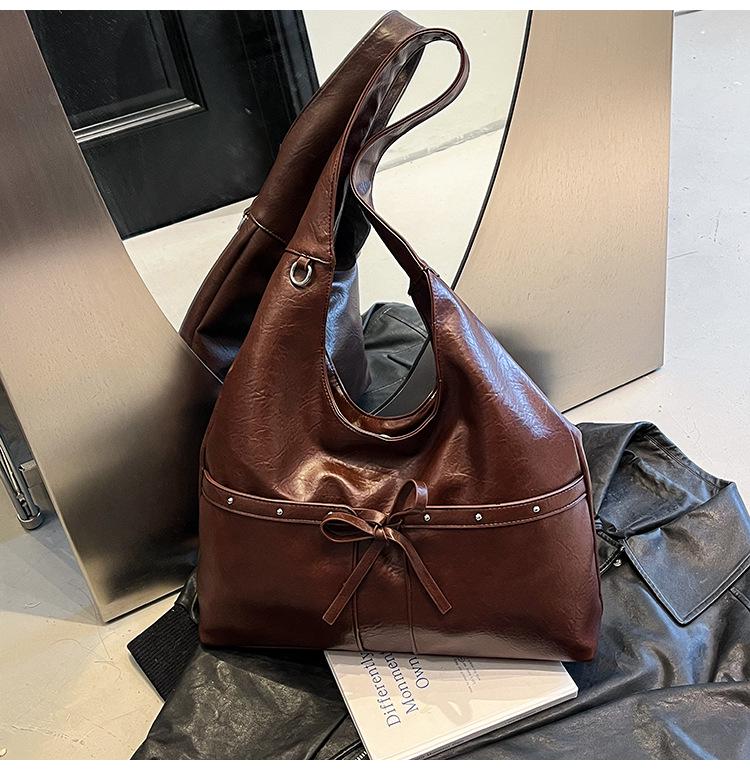 Autumn 2025 Women's High-End Soft Leather Tote Bag - Fashionable Single Shoulder Underarm Commuter Bag