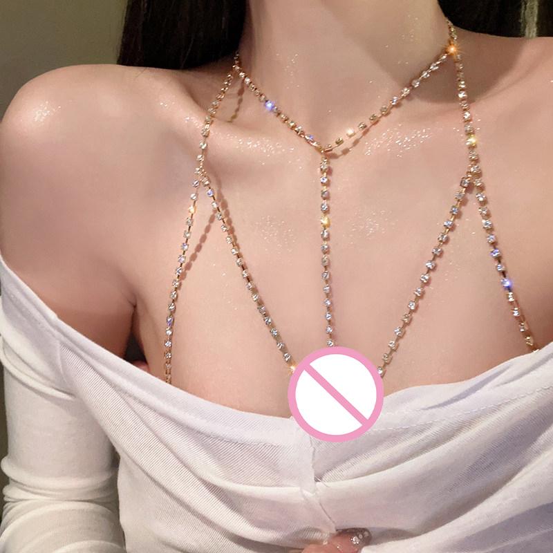Glänzende Quaste Sexy Brustkette Damen Kreuz Hohl Körperkette Schmuck