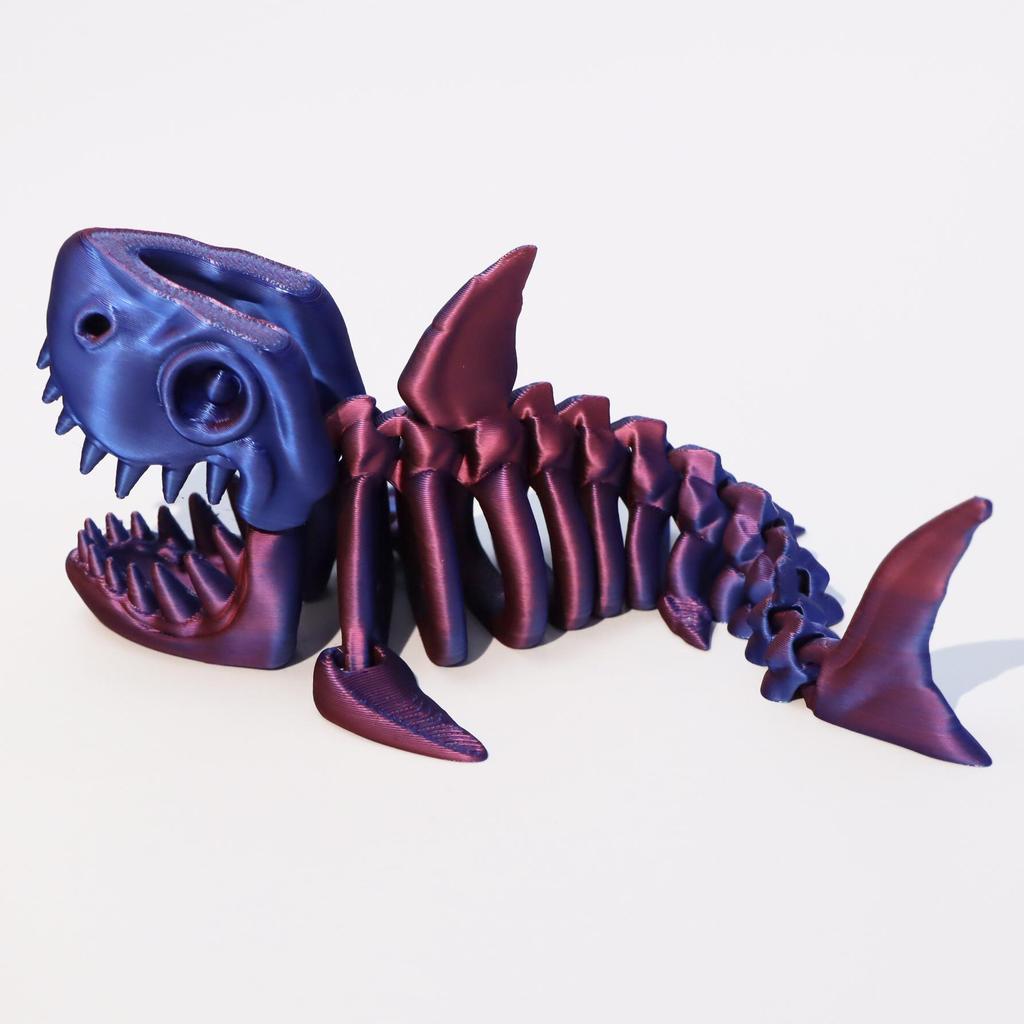 3D Printed Movable Shark Ornament - Full Body Swinging Toy, Creative Gift for Kids