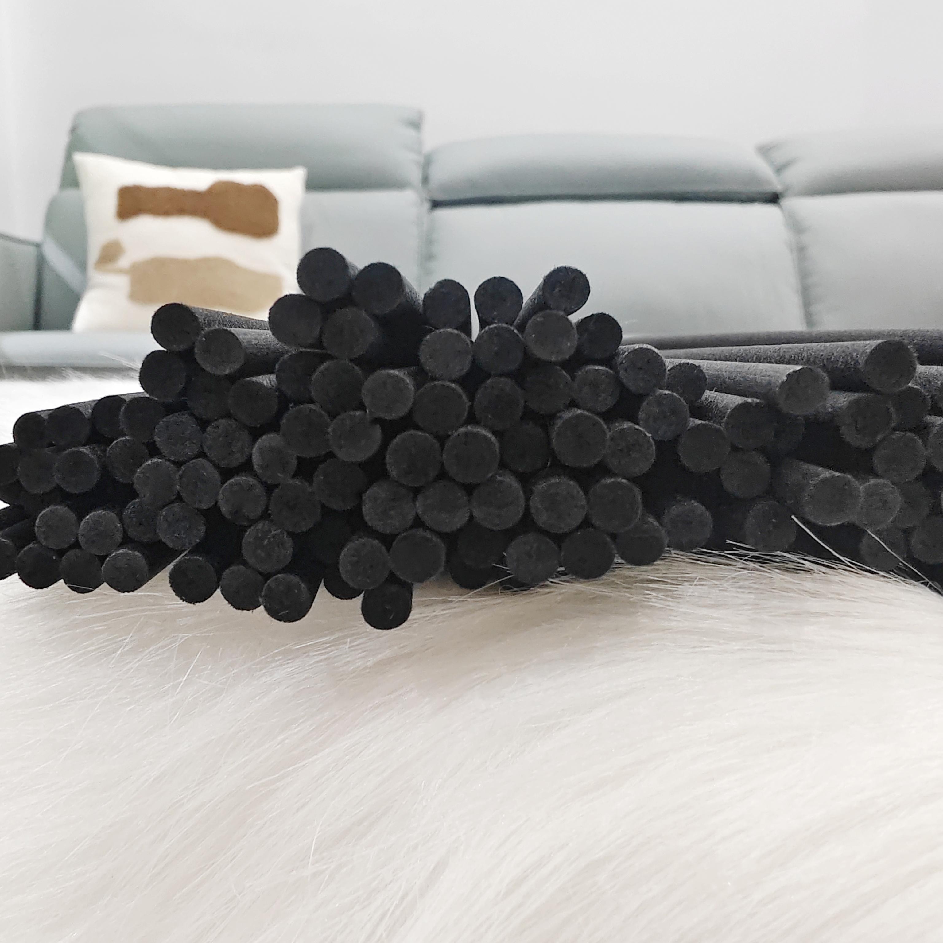 

Wholesale 200Pcs 70cm×5mm Black Fiber Reed Diffuser Sticks Home Fragrance Aroma Diffuser Replacement Home Decor Accessories