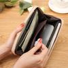 Long Women's Zipper Wallet with Multiple Card Slots, Hand-held Bag, Large Capacity Coin Purse That Can Hold Mobile Phones