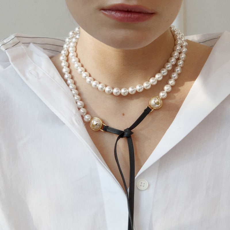 

viollina Breakfast at Tiffany s Necklace free