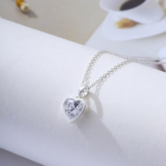 Stylový náhrdelník se srdíčkem zářící robustní dárek k Valentýnu