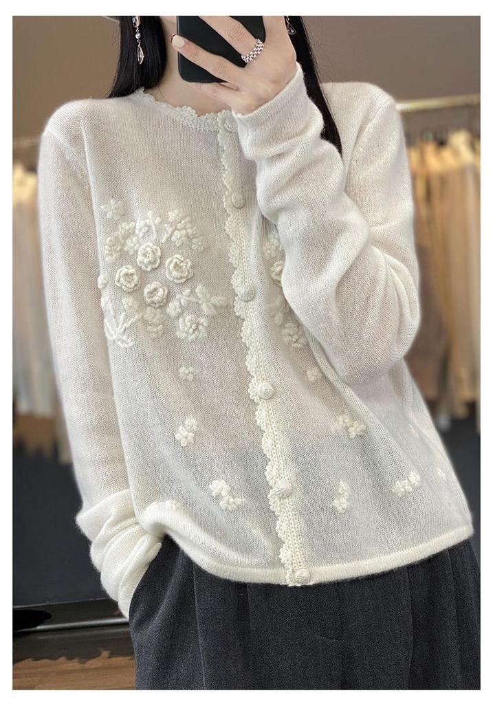 2026 Autumn Winter Women’s Loose Knit Cashmere Cardigan – Round Neck Lace Jacquard Wool Sweater Coat.