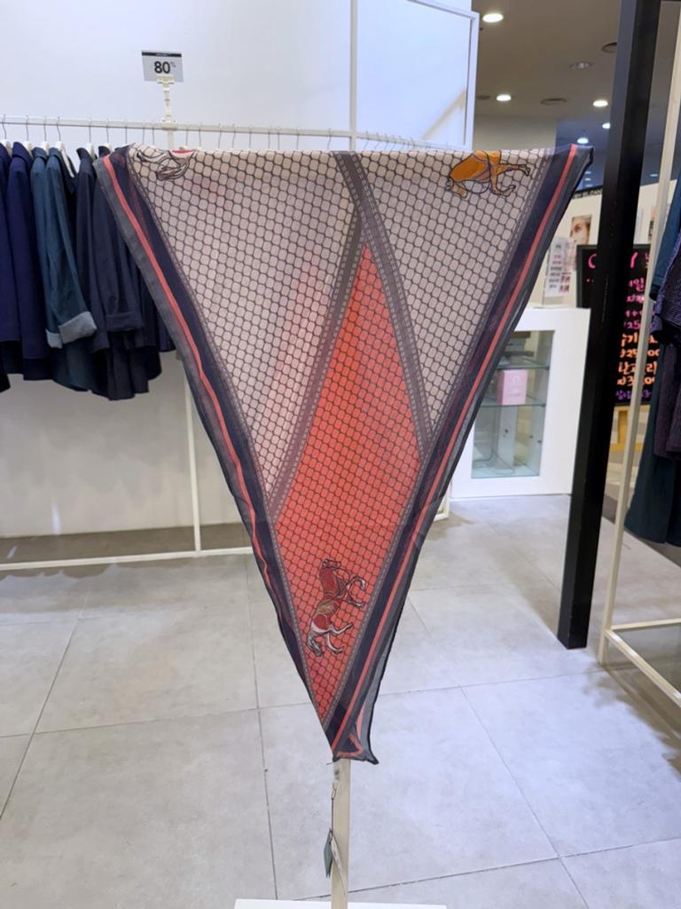 Crocodile Lady Horse Graphic Scarf CLDWF1102