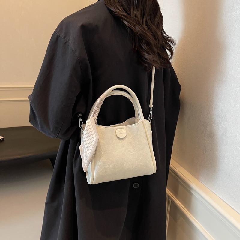 Fashion Retro Handbag Women's Spring and Summer New Cross-border Fashion Bucket Bag Shoulder Messenger Bag