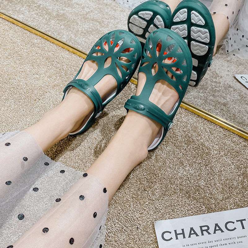 Sandals Women's Summer Jelly Hole Shoes Women's Slippers New Korean Version Fashion Mary Jane Sweet Student Beach Shoes Tide