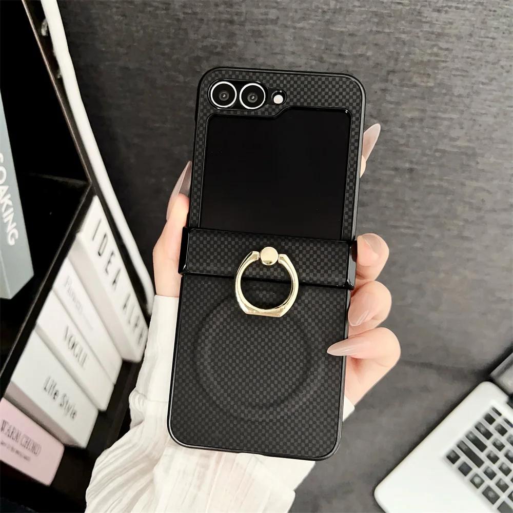 

Магнитный чехол для телефона из кожи с углеродным волокном для Samsung Galaxy Z Flip 7 6 5 4 3 Flip7 FE с кольцом-держателем и защитой шарнира Galaxy Z Flip7 FE чёрный
