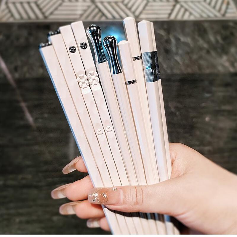 WQ Light Luxury Alloy Chopsticks Set A Style 5 Pairs