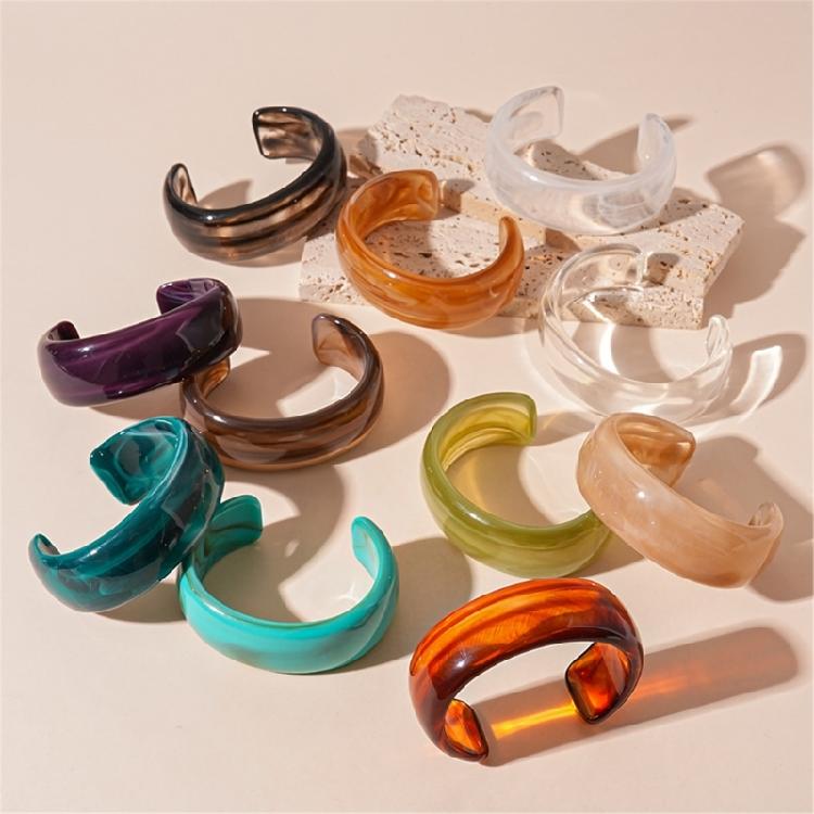 Practical Wide Acrylic Bangle Bracelets Geometric Bangle Statement Jewelry Suitable for Women Matching Fashion Outfits