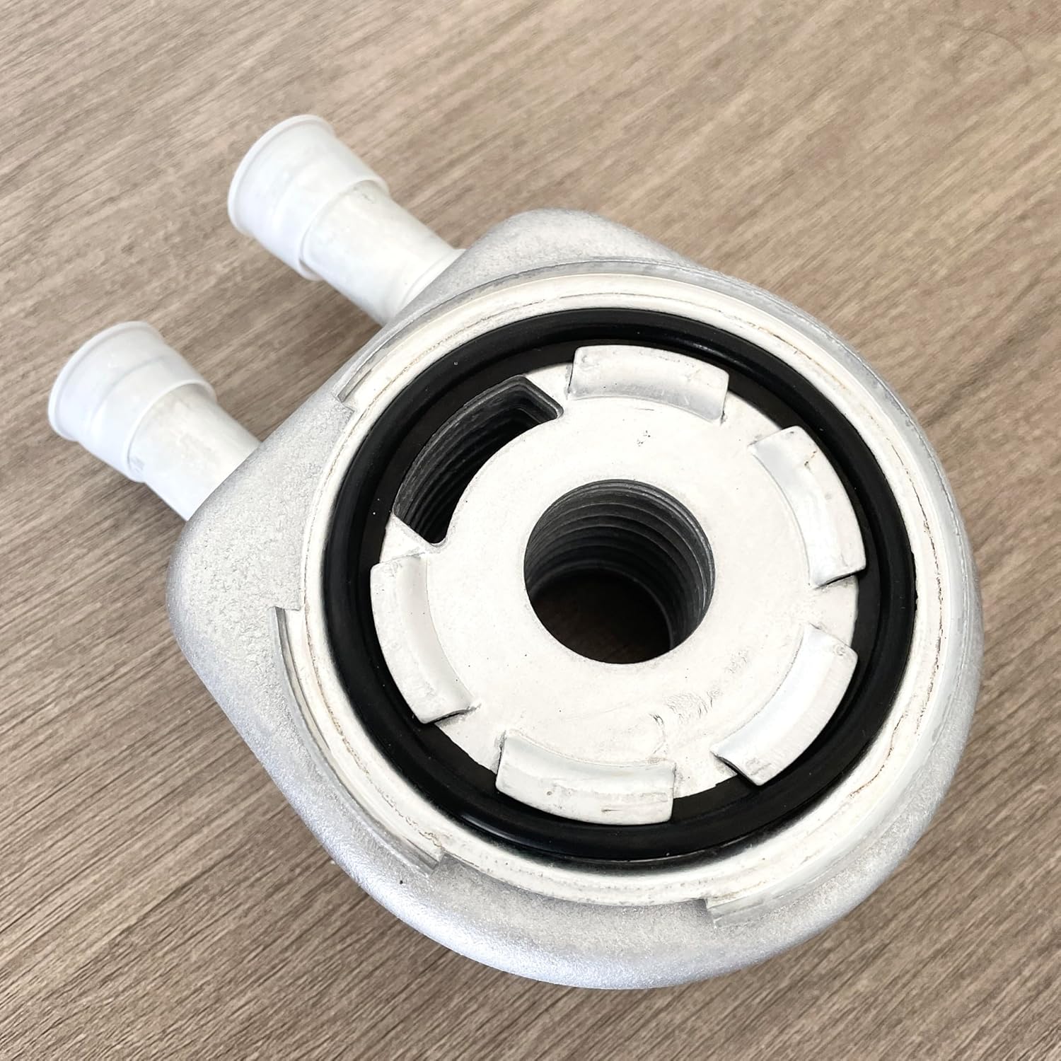 

Oil Cooler Compatible with Hyundai Kia Sonata Tucson Optima 2.0L 2.4L Replacement for 26410-2G100 2641025402 26410-2G000