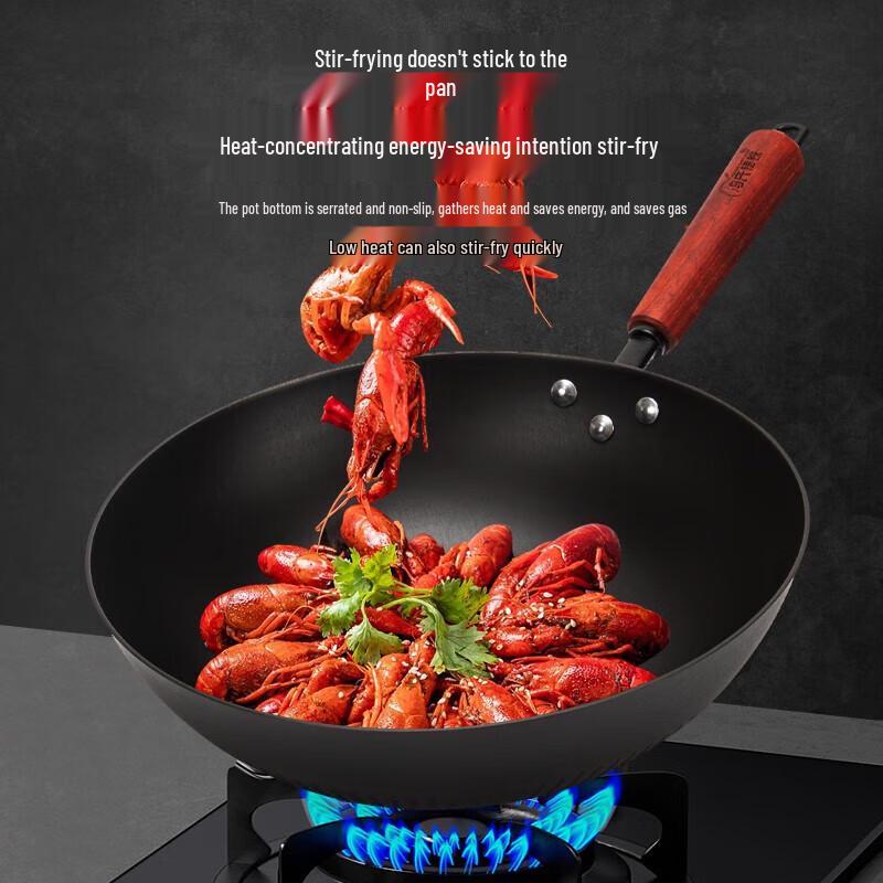 

Traditional Cast Iron Wok with Sandalwood Handle