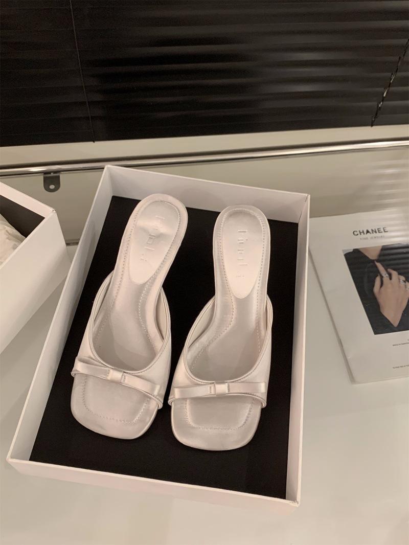 

Розовые туфли на высоком каблуке, французские маленькие крутые тапочки, туфельки феи, новая летняя мода, уличный темперамент, нишевые сандалии 40 бежевый