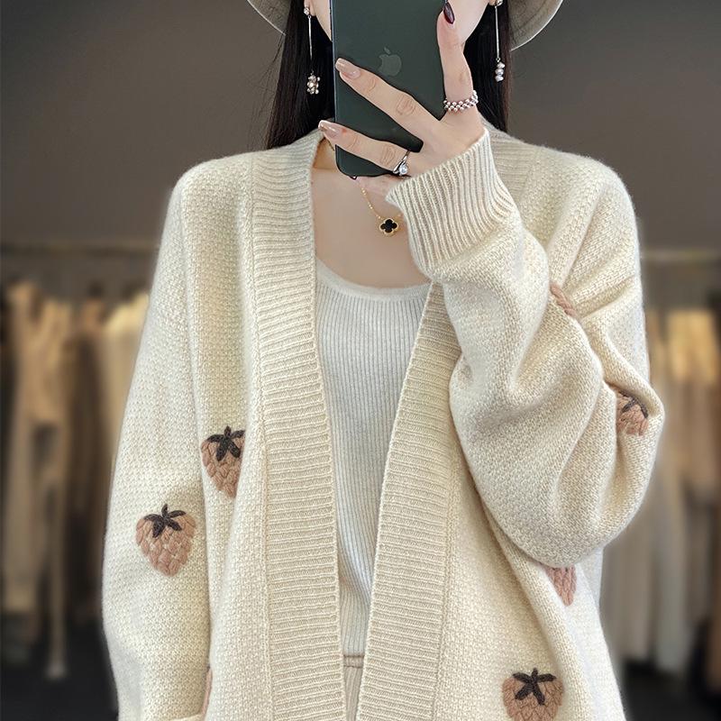 Women's Fashionable V-Neck Color Block Wool Cardigan - Autumn/Winter Sweet Strawberry Sweater
