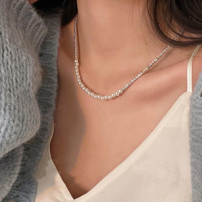 Elegant Freshwater Pearl and Shell Bead Women's Necklace - High-End Design Choker and Clavicle Chain