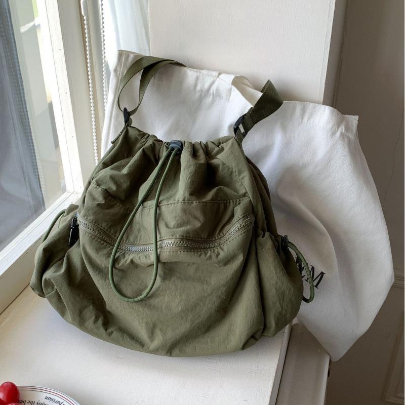 Nylon shoulder bag large capacity casual fashion tote bag drawstring pleated student class commuter messenger bag