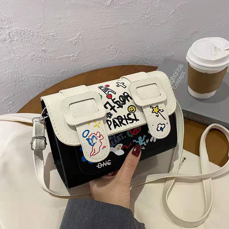 Cambridge Bag Graffiti Niche Color Matching Bag Women's 20 New Trendy Messenger Bag Summer Messenger Fashion