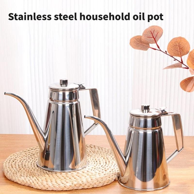 Durable 304 Nonrust Steel Sauce Bottle Feature Touch Lid And Modern Design For Efficient Cooking Experience