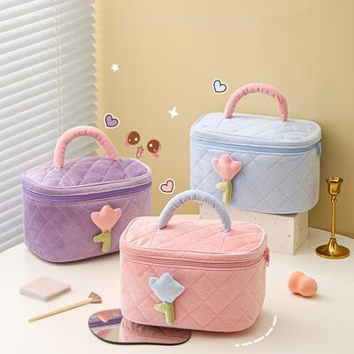 כלים ואביזרים – תיקי איפור