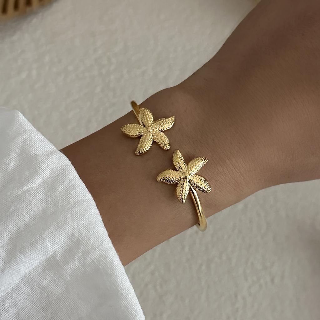 Summer Marine Elements Waterproof Cuff Bangles for Women Gold Color Starfish Shell Turtle Open Bangles Trendy Jewelry Gifts