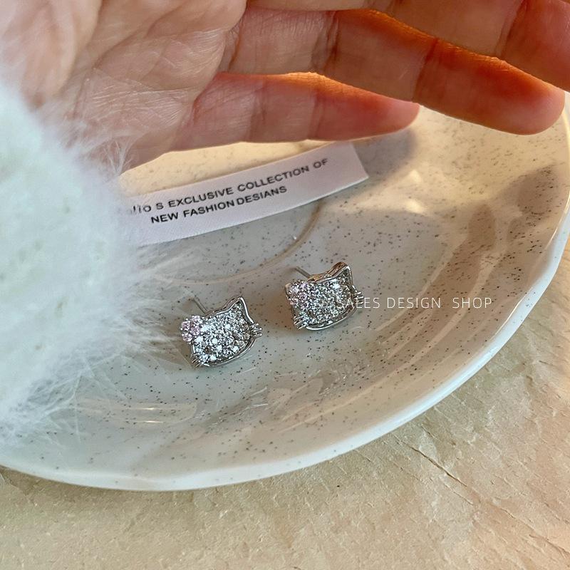 Elegant Micro-Pave Full Diamond Kitten Silver Stud Earrings: High-End, Sweet, and Stylish Design
