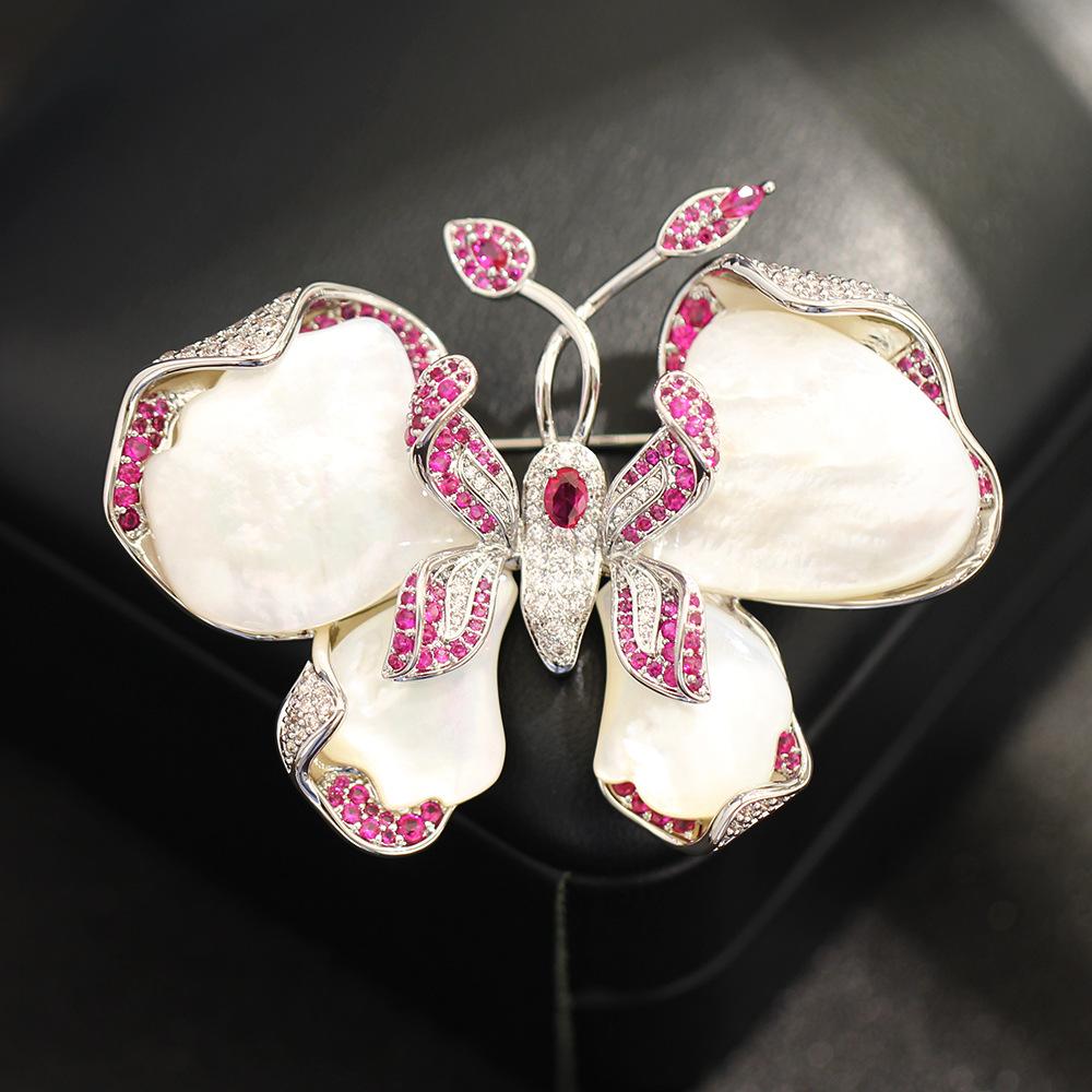 Heavy Industry High-grade Natural Fritillary Butterfly Brooch Elegant Light Luxury Stone Inlaid Red Imitation Red Corundum Insect Pin Brooch