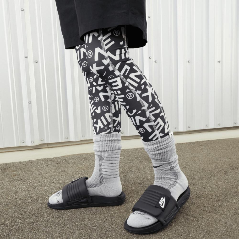 

Женские шлепанцы Nike Offcourt Adjust от Nike (002) 220