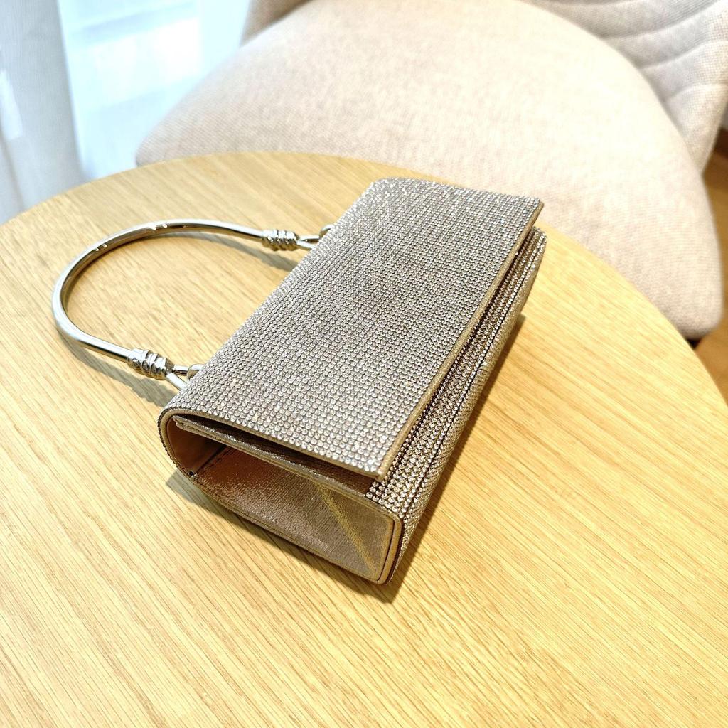 2023 European & American Luxury Shining Diamond Knotted Evening Wrist Handbag