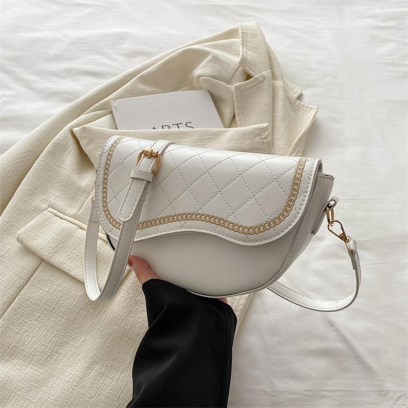 Solid Color Texture Simple and Fashionable Crossbody Bag In Spring New Style Small Fragrance Korean Style Fashionable Casual Saddle Bag