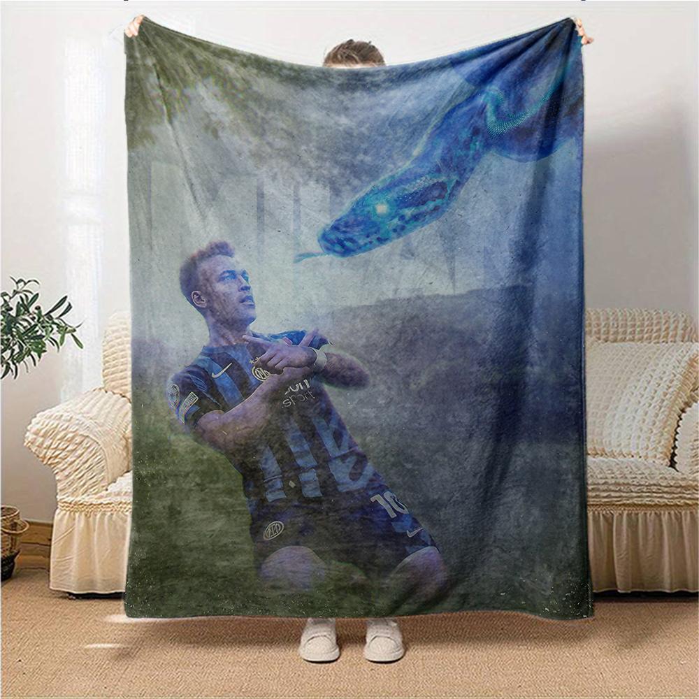 Football Player Action Blankets Flannel Printed Breathable Warm Throw Blanket for Home Office Bedspreads 0708a56