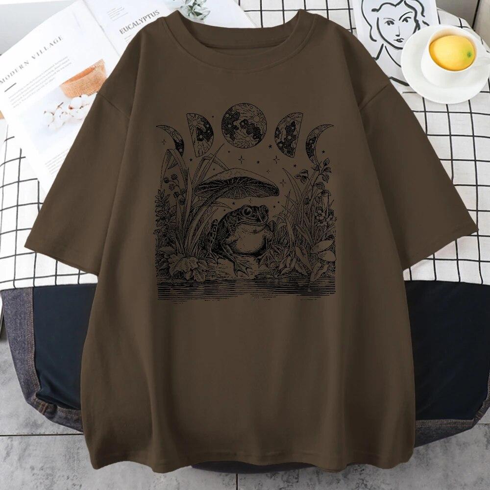 

Мила футболка Cottagecore Aesthetic Frog Mushroom Moon Witchy T-Shirt унісекс з круглим вирізом, бавовна, літня футболка з круглим вирізом, футболка великого розміру унісекс M
