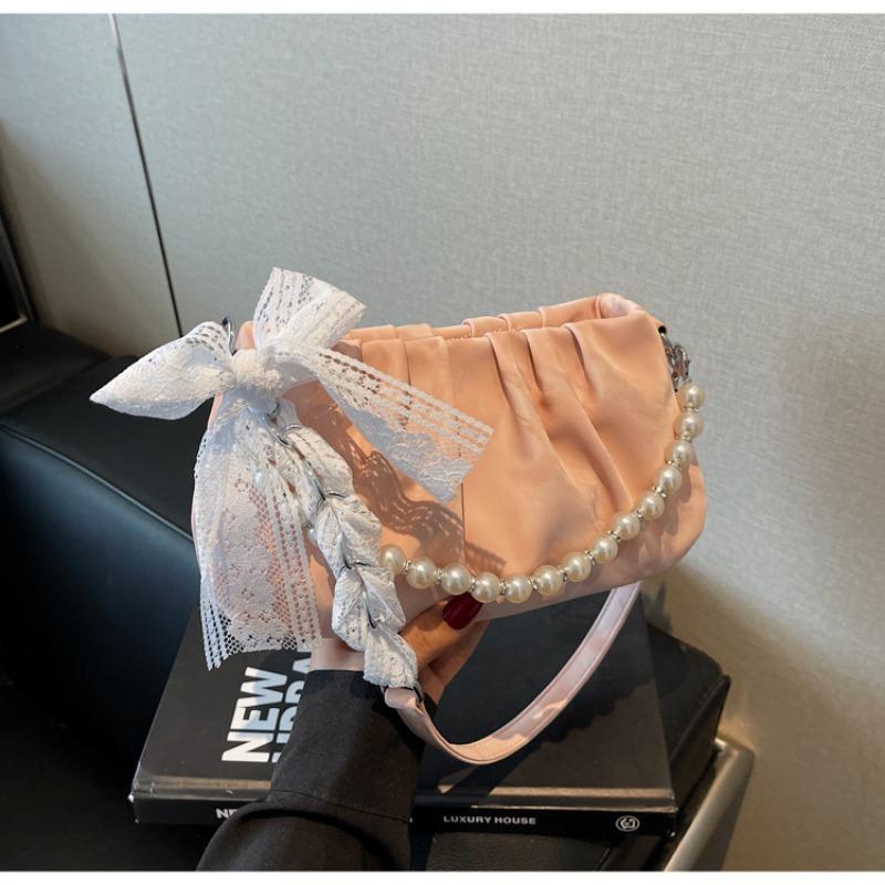 Niche Design Bag Women's New Casual Messenger Bag Fashion Shoulder Pleated Cloud Bag