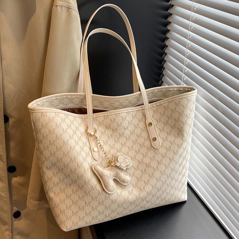 2025 Trendy Large Capacity Women's Luxury Tote Bag: Shoulder & Handheld, Stylish & Versatile for Commuting