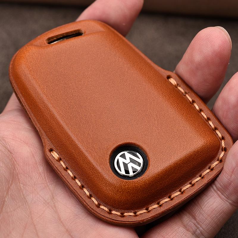 Genuine Leather Car Key Cover for Volkswagen: Fits T-Roc, Teramont, Tiguan, CC, Bora, Golf 7, Golf 6, Lamando.