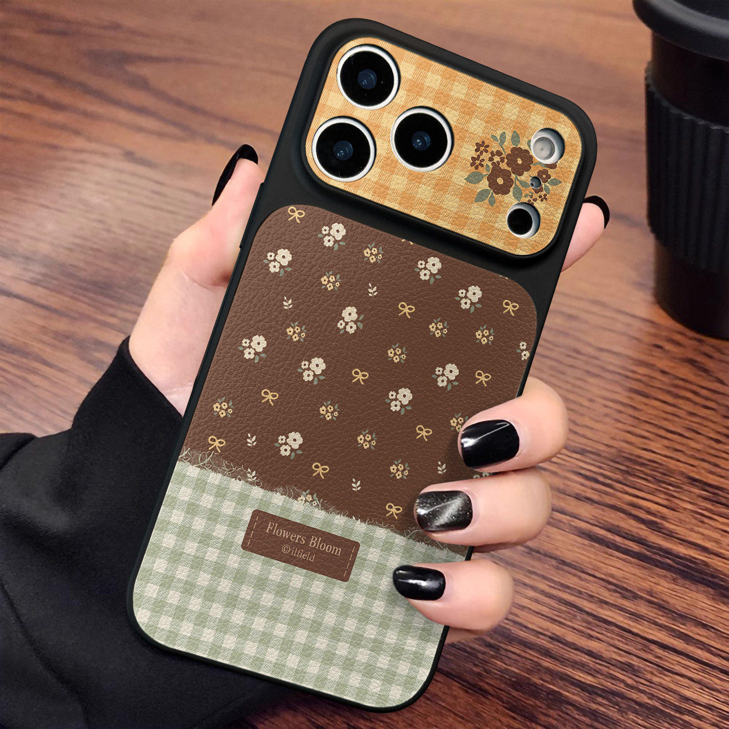 

Plaid floral application iPhone17promax mobile phone case Apple s new niche leather case Apple 13
