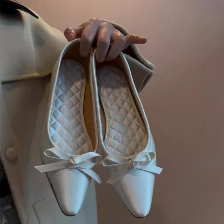 Sheepskin version~ One-pedal flat-bottomed commuter single shoes women's French bow versatile shallow mouth pointed ballet shoes tide