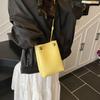 Mobile Phone Bag Niche Design Saddle Bag Casual Armpit Bag Fashionable Versatile Single Shoulder Crossbody Small Bag Women