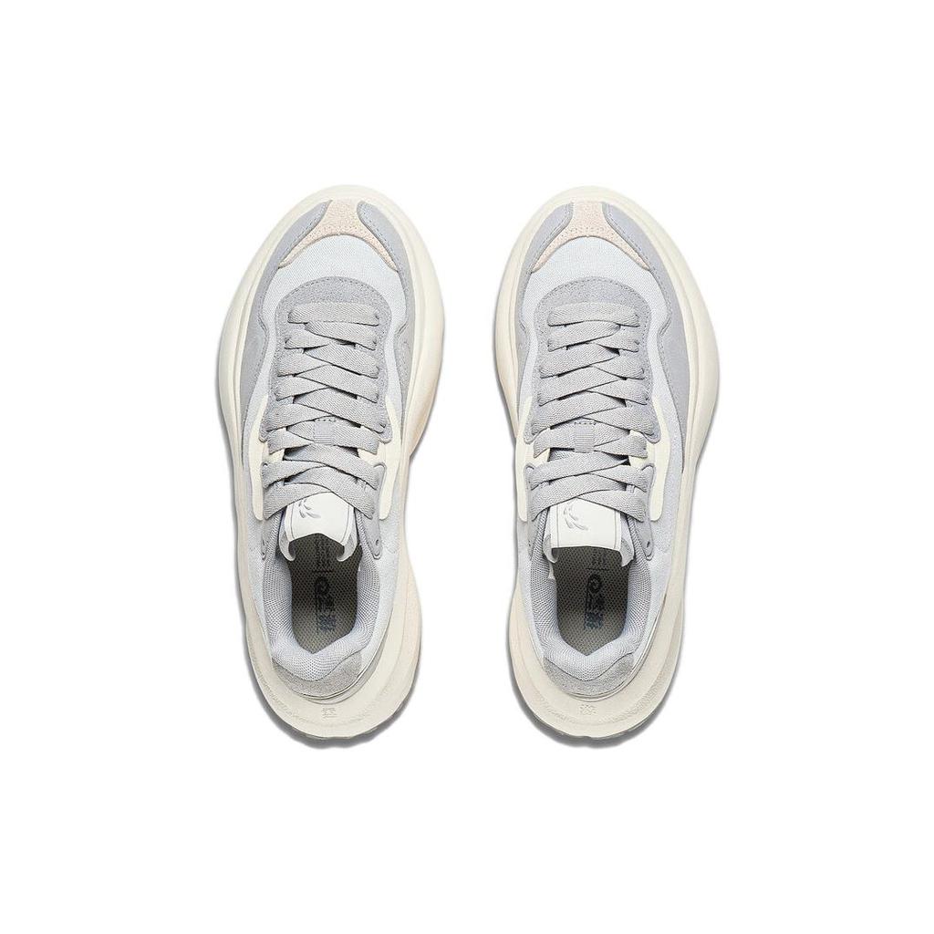 Li Ning Yun You Ocra Bequeme Dämpfung Rutschfest Abriebfest Niedrig geschnitten Freizeitschuhe Unisex Ecru AZGT087-2