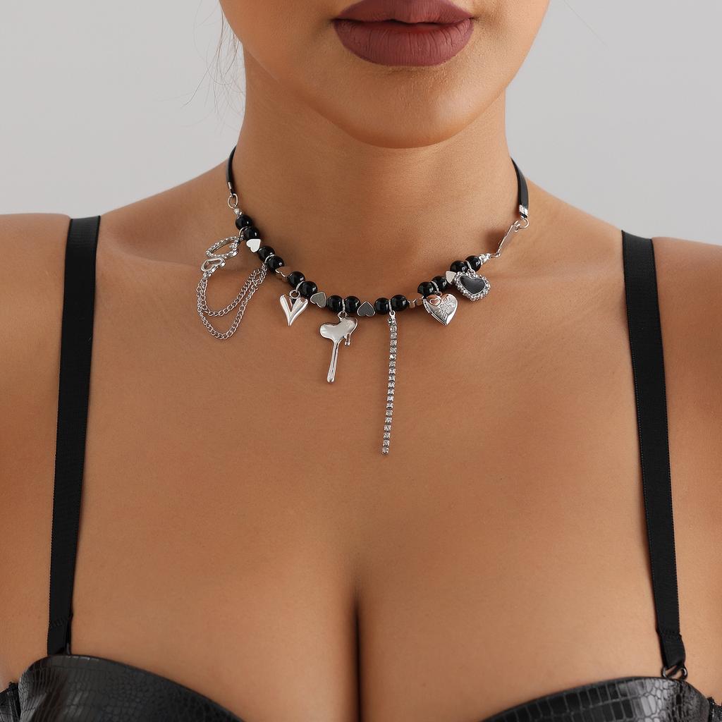 Beaded Heart Pendant Tassels Necklace Neckchain Stylish Clavicle Chain Jewelry for Women