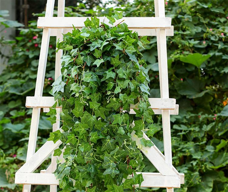 Artificial Ivy Wall-Hanging: Green Trailing Spider Plant Vines with Leaves