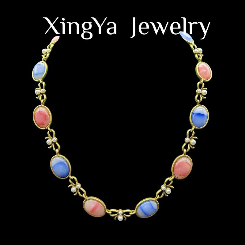 Retro Oval Contrasting Simple Bow Pearl Collarbone Necklace Earring Set High-end Fashion Design