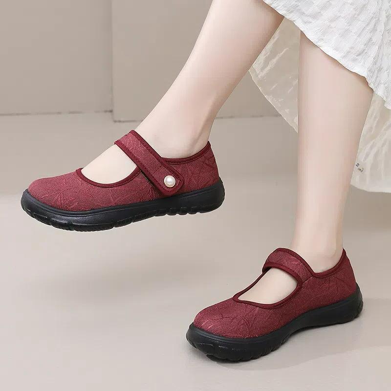 Shoes Women's Spring and Autumn New Flat Bottom Low Heel Buckle Fashion Casual Shoes Retro Soft Sole Round Head Breathable Popular Women's Shoes