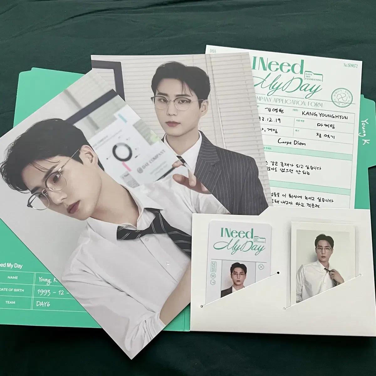 

Daysix Younk Fan Meeting Goods Simply Opened