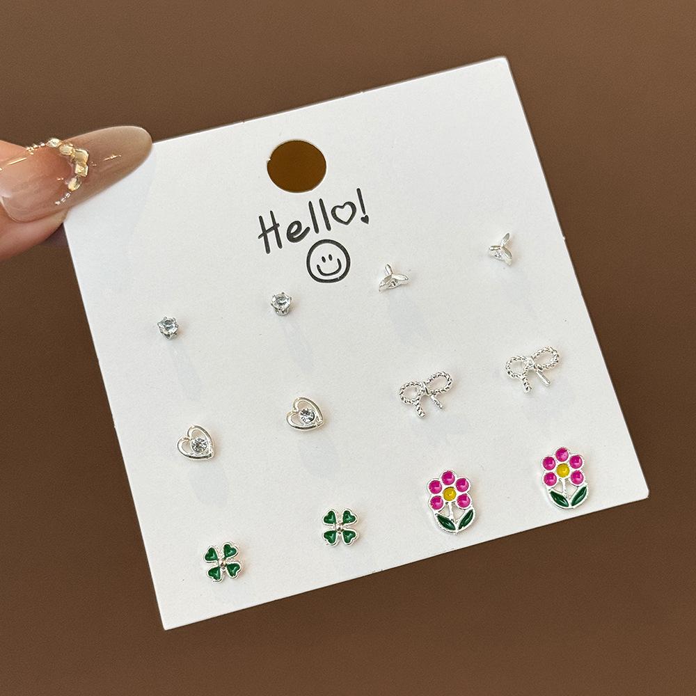 Korean Version of Niche One-week Stud Earrings Set Ins Cute and Small Alloy Electroplating Temperament Point Diamond Earrings