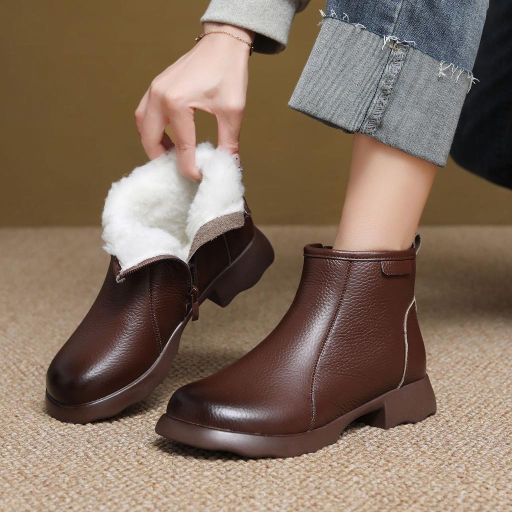 First Layer Cowhide Large Size Short Boots Women's 2025 Winter Thick Heel Thick Cotton Warm Martin Boots Retro Boots Low Heel Leather