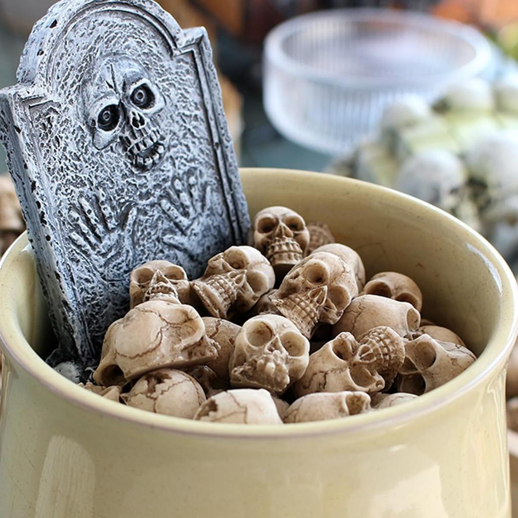 Mini Skull Figurine Miniature Skeleton Head Table Decor Micro Landscape Figure Halloween Prank Props Haunted Dollhouse Decor