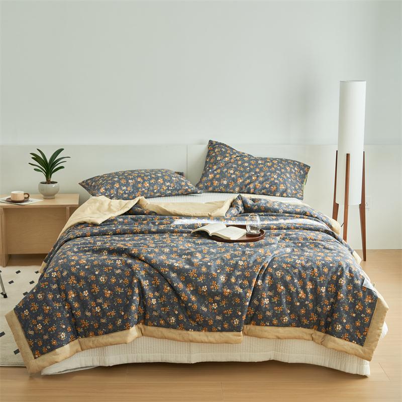 100% Cotton Animal Botanical Print Summer Comforter Comfortable Soft Breathable and Lightweight Quilted and Machine Washable