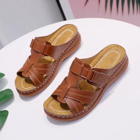 Beställ en storlek upp, sommar Kvinnor Premium Ortopediska Sandaler med öppen tå Kvinnliga Tofflor Spänne Rem Vintage Anti-halk Andas Tofflor Plus Size Sandaler