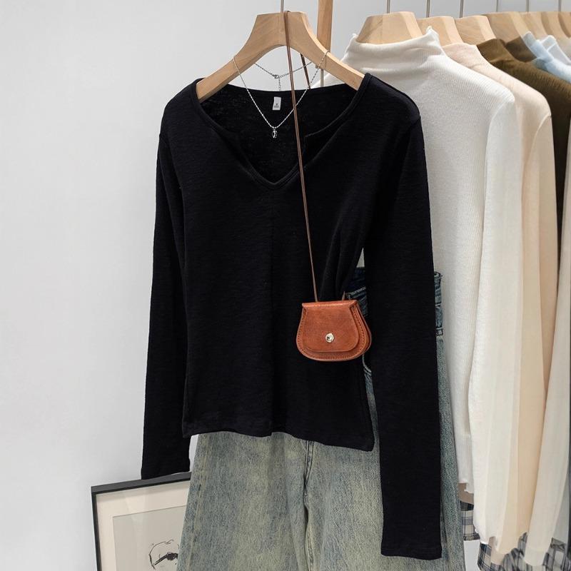 Collar knitted base women's early autumn solid color niche design sense with soft waxy temperament casual top